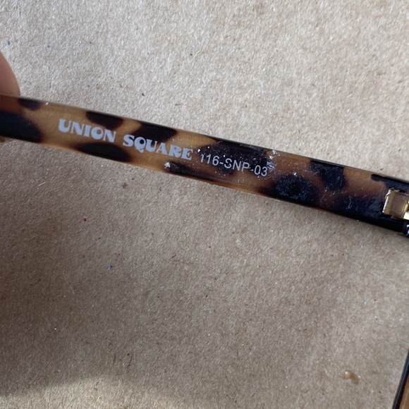 Snookie Tortoise Shell Diva Sunnies! Pristine! In Perfect Condition! One size😎 - Picture 8 of 12